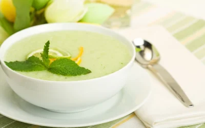 Crema fría de Aguacate Valenciano y lima